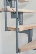 Stile Turn_Buche_Gewendelt_Grau
